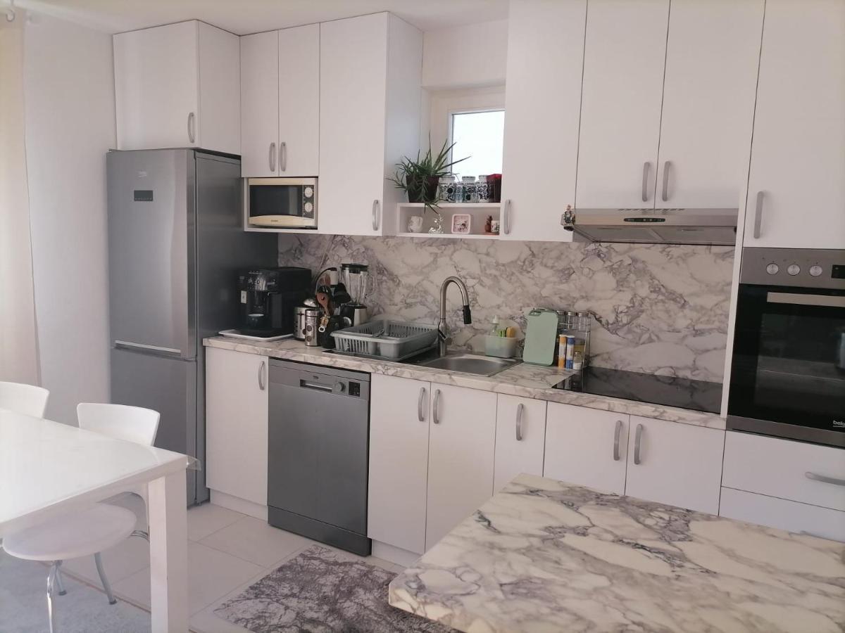 Airport Apartment Surčin Buitenkant foto
